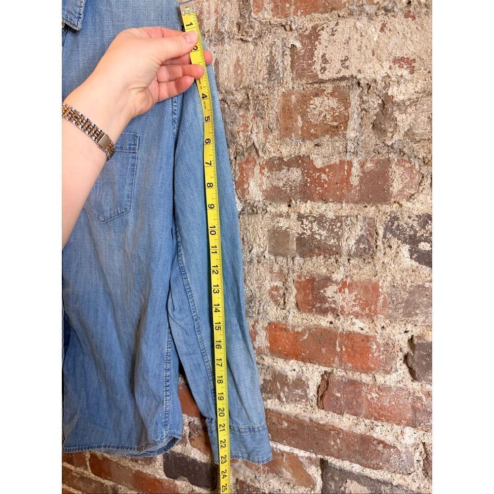 GAP | DENIM Blue Button-up Long Sleeve • Ladies Size XS - Picture 3 of 6